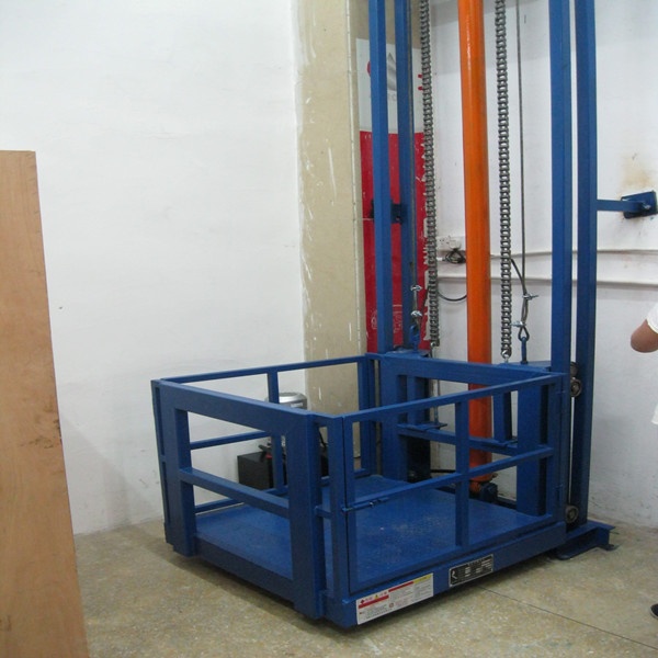 cargo platform lift for warehouse