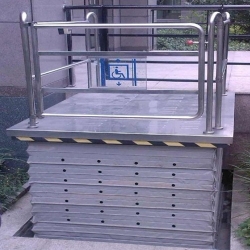 scissor wheelchair lifts